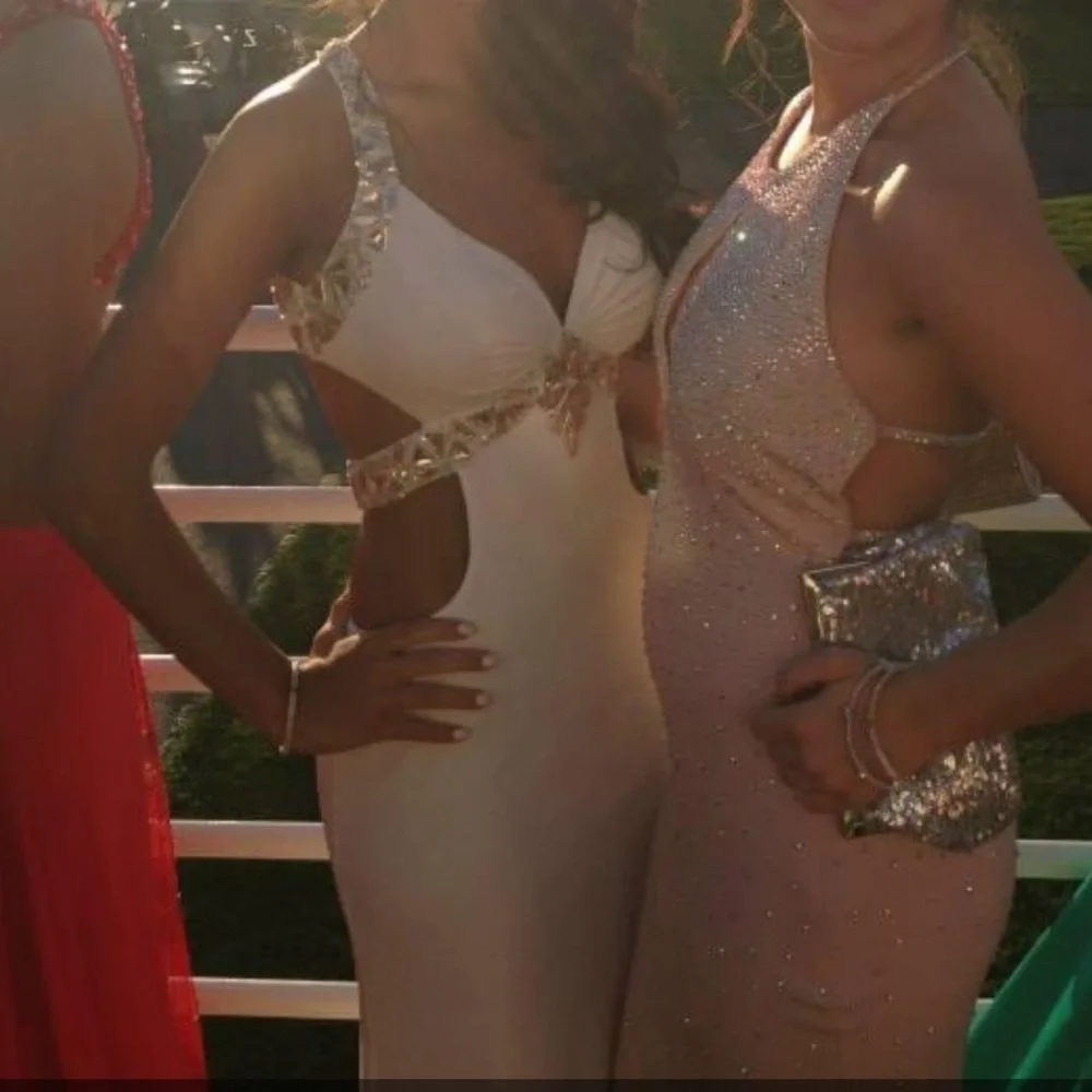 STUNNING White Tony Bowls PROM Dress - Picture 6 of 16